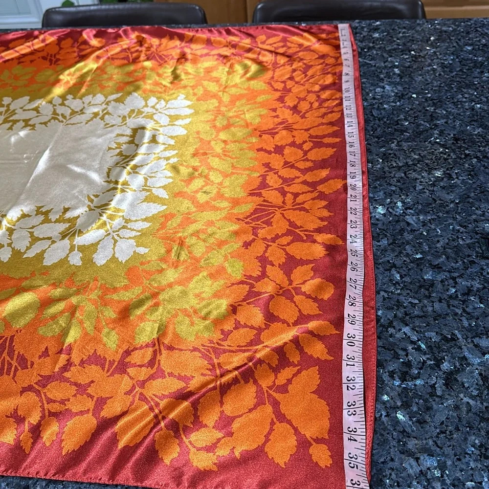 Beautiful scarf - Picture 3 of 6